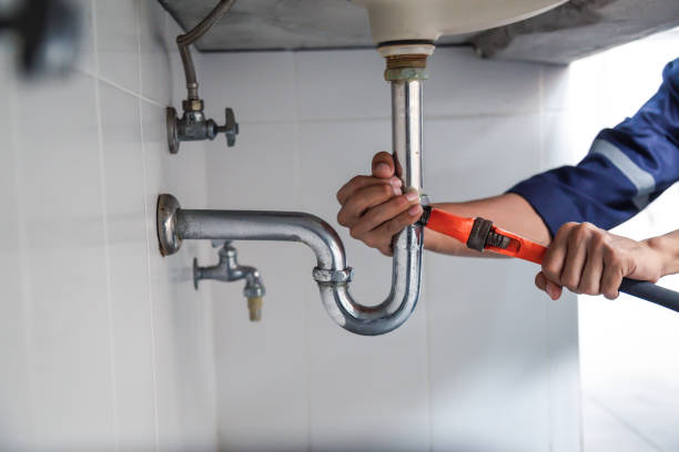 Best Clogged Drain Plumber  in St Ann, MO